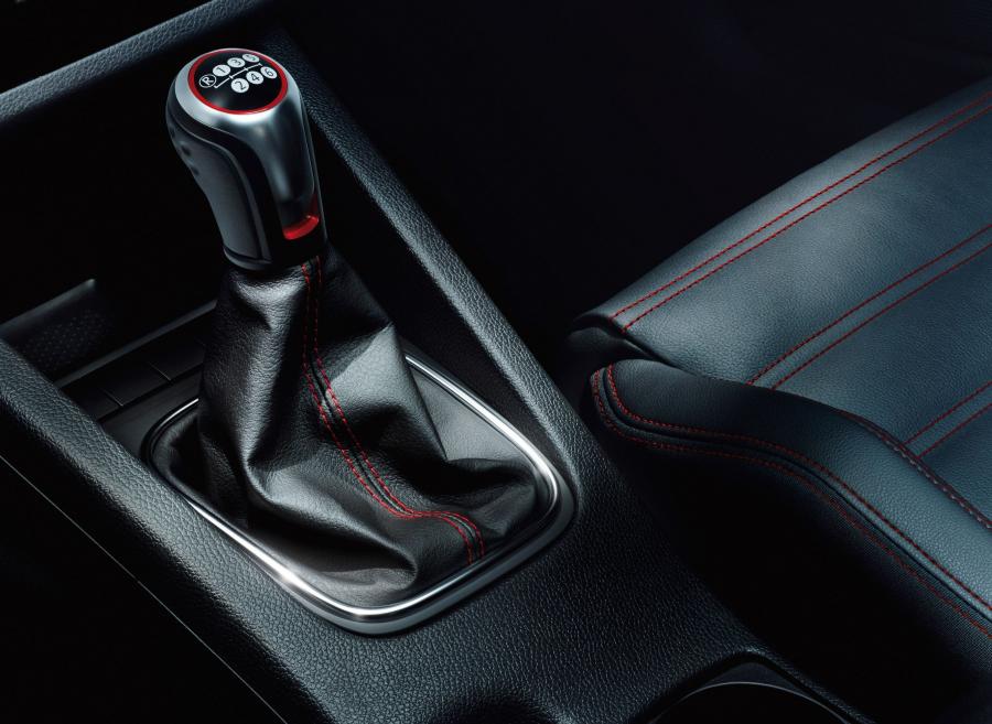  Volkswagen Scirocco GTS 2012 года  (фото 2 из 8)